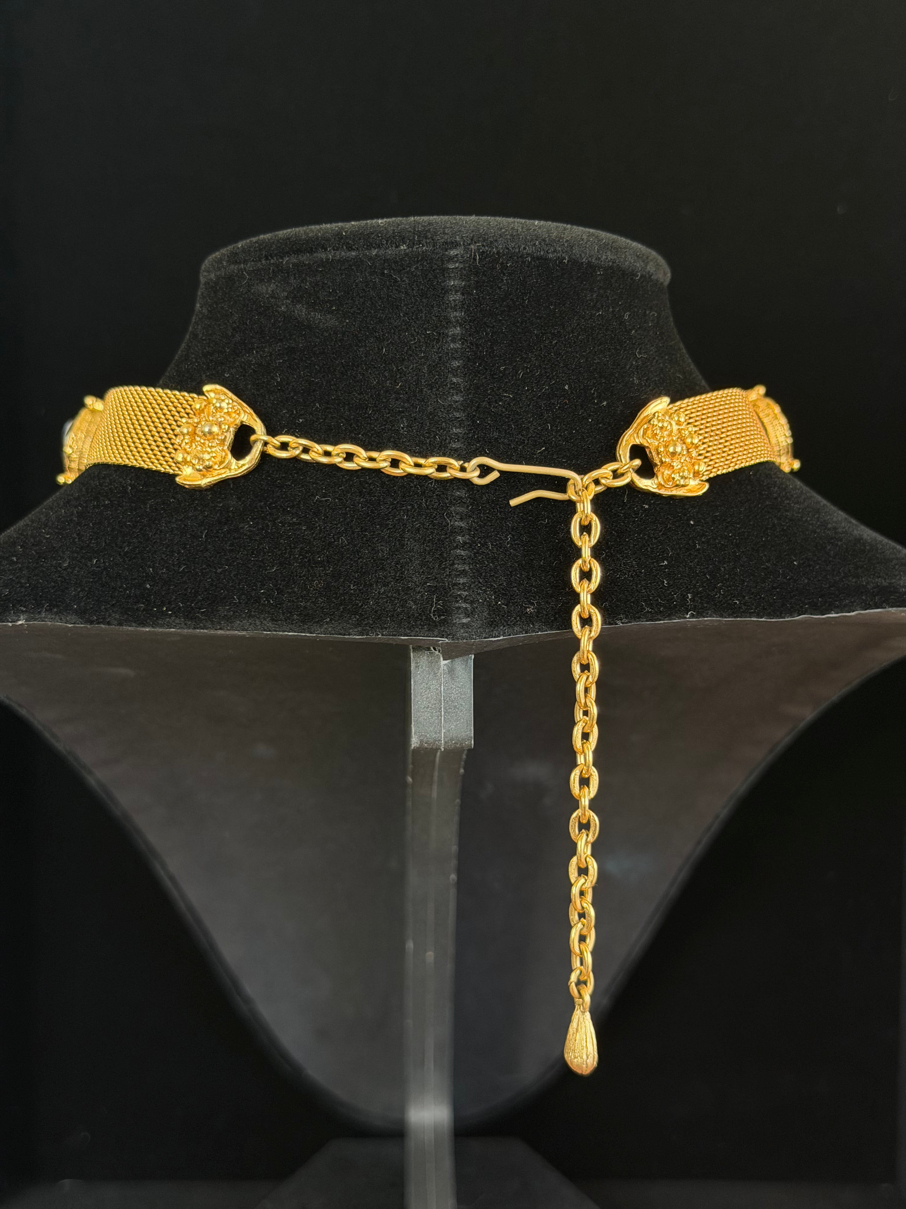 1960s Gold-tone Ornate Choker