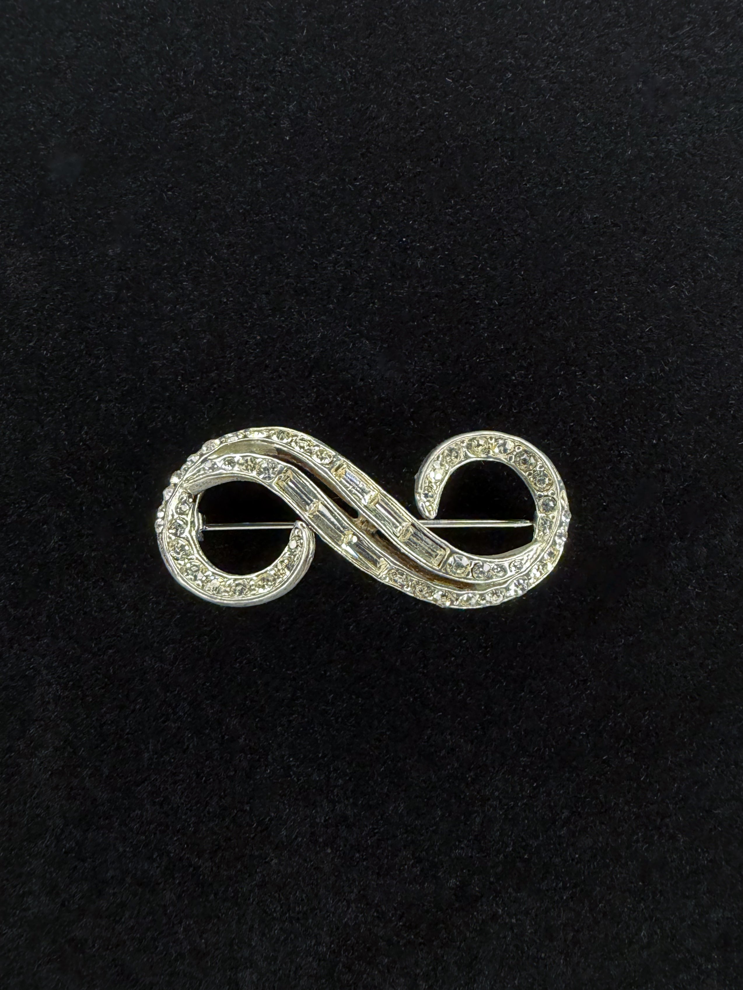 1950s Infinity Rhinestone Brooch