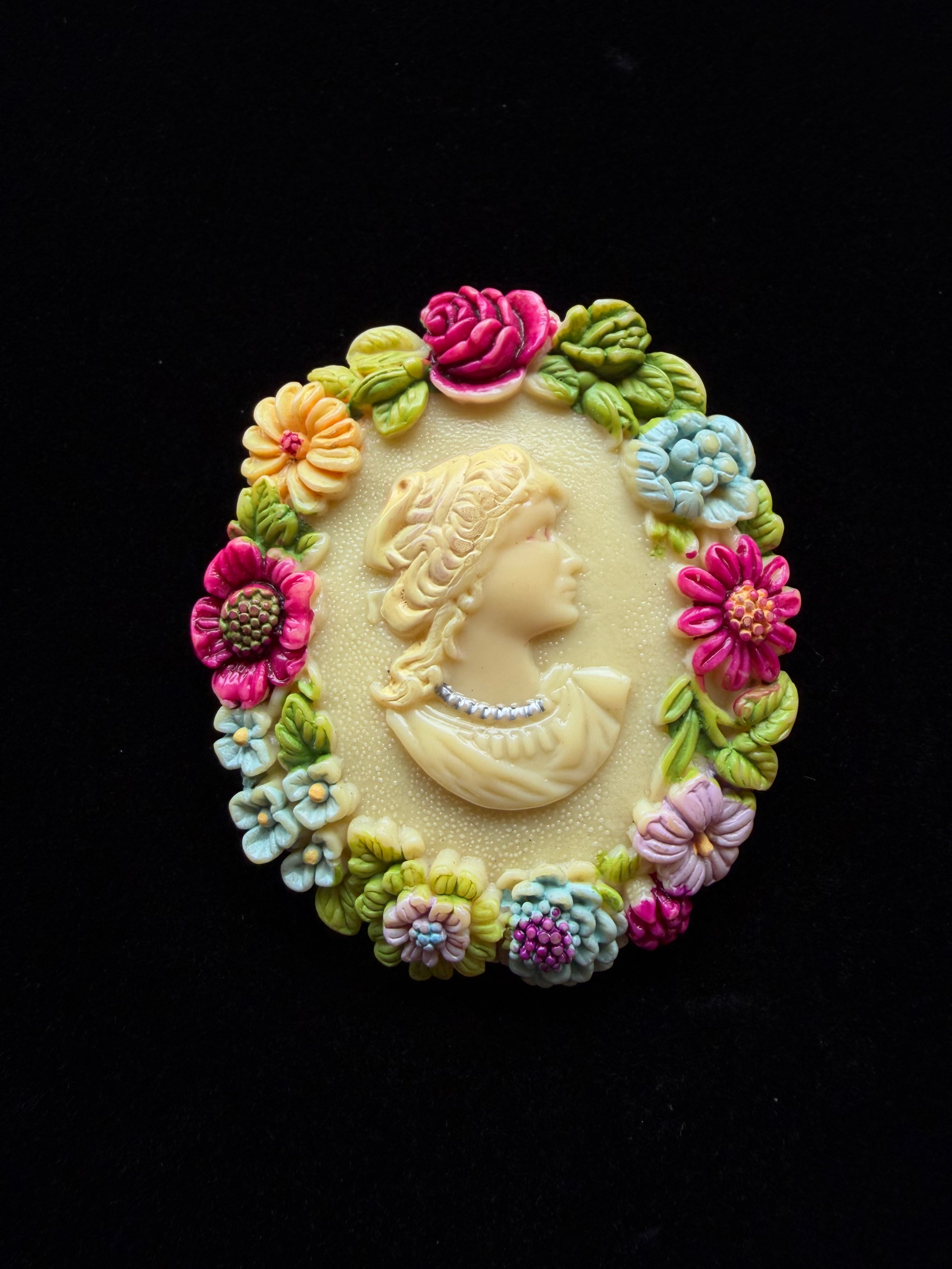 Japanese Celluloid Cameo Brooch